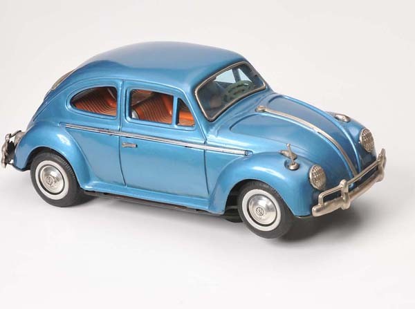 TN: TN, VW Kaefer, Japan, tin, electric drive ok, minimal paint damage, condition 2+, Deutsche Beschreibung: TN, VW Käfer, Japan, 26 cm, Blech, Elektroantrieb ok, minimale Lackmängel, Z 2+, (2410)