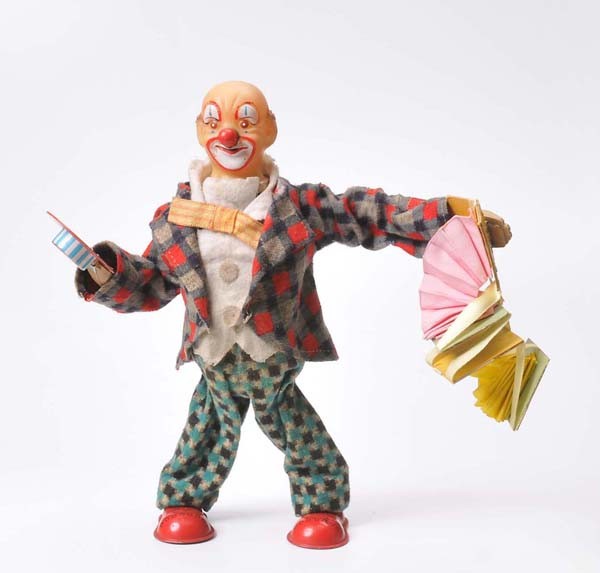 AN Amico Toys: AN Amico Toys, The Magician Clown, Japan, 28 cm, mixed material, battery drive and functions ok, condition 2+ Deutsche Beschreibung: AN Amico Toys, The Magician Clown,Japan, 28 cm, Gemischtbauweise, E