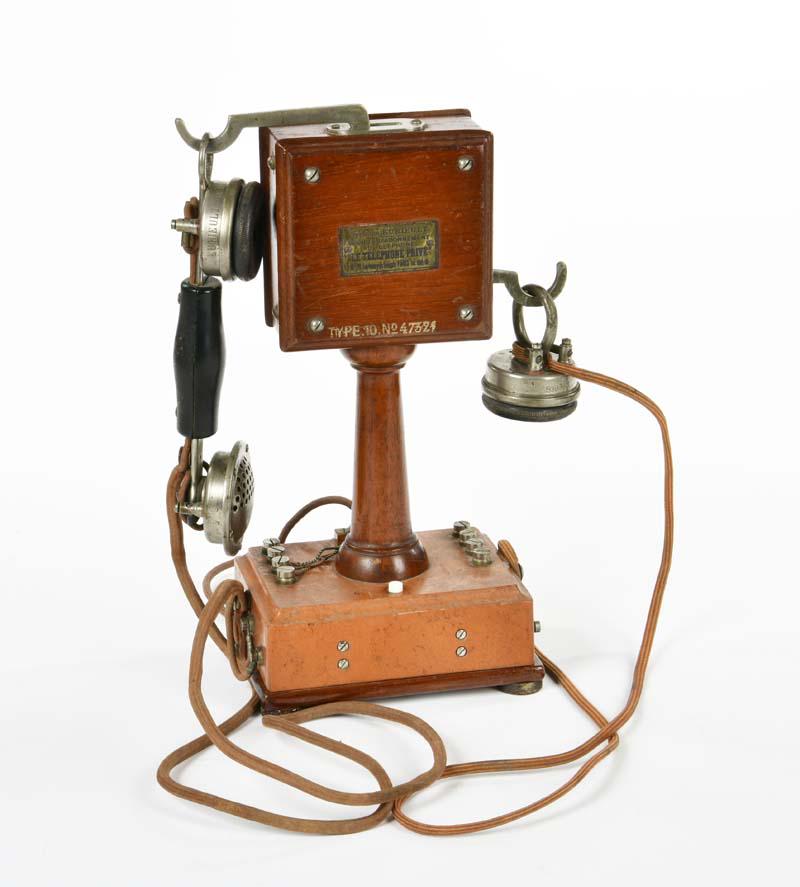 Frz. Telefon Typ 10 mit Zweithorer (1 of 1)