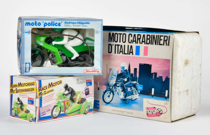 Joustra, Reel + Interplay, 3 Motorrader: Joustra, Reel + Interplay, 3 motorbikes, plastic, box, please inspect