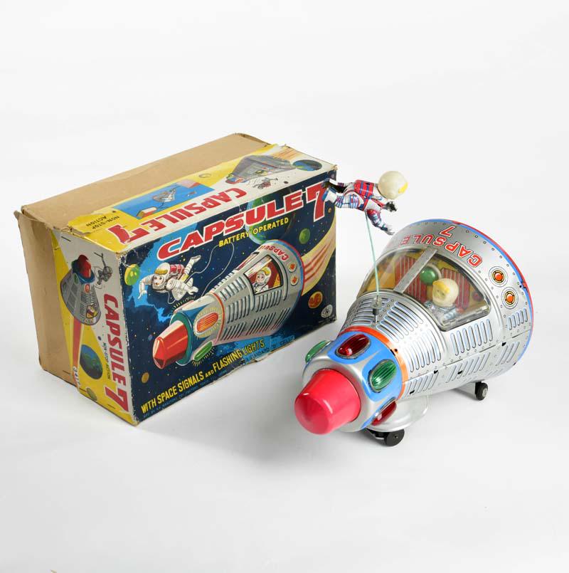 Modern Toys, Capsule 7 (1 of 3)