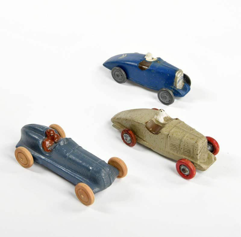 3 Citroen Rennwagen: 3 Citroen racing cars, France, 9-10 cm, mixed constr., no drive