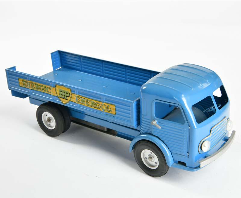 JRD, Lieferwagen BP (1 of 3)