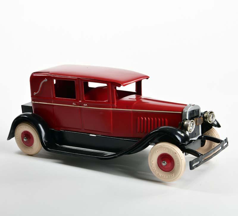 Kingsbury, Limousine: Kingsbury, sedan, USA, 32 cm, tin, cw defective, restored, please inspect