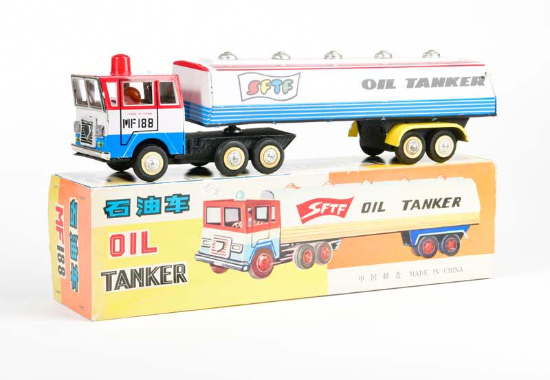 Oil Tanker MF 188: Oil Tanker MF 188, China, 37 cm, tin, friction ok, box C 1-, C 1