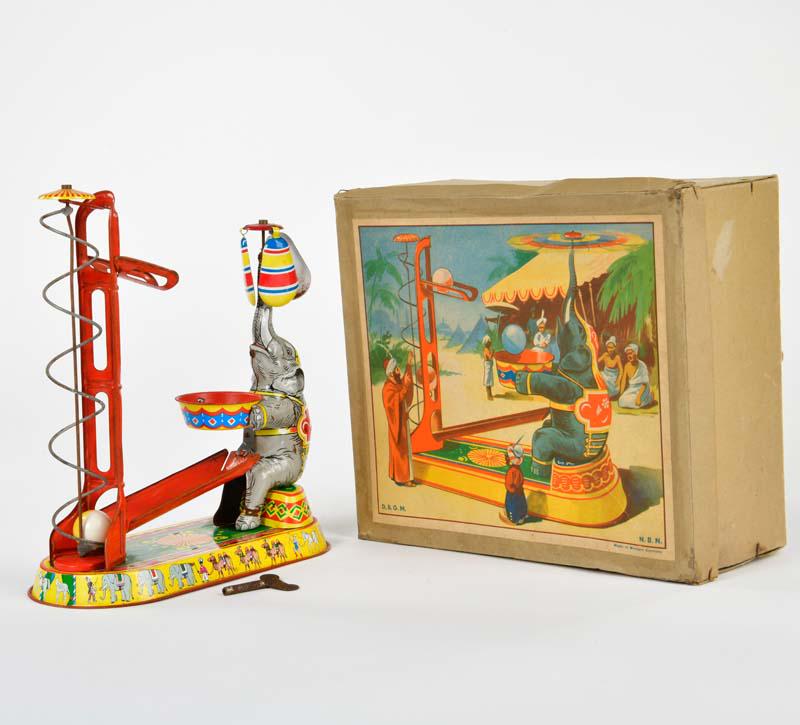 NBN, Elefantenspiel (1 of 3)