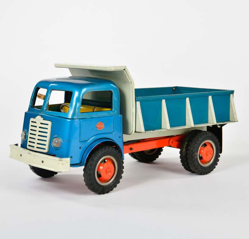 Gama, Hydraulic LKW (1 of 3)