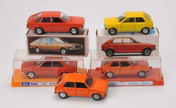 Schuco: Schuco, 5 model cars, 1:43, original box condition 1, condition 1 Deutsche Beschreibung: Schuco, 5 Modellautos, 1:43, Okt Z 1, Z 1, (724)