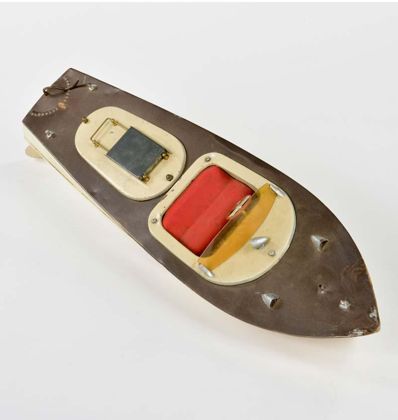Schnellboot: Speedboat, 55 cm, tin, paint d., cw ok, C 2-3