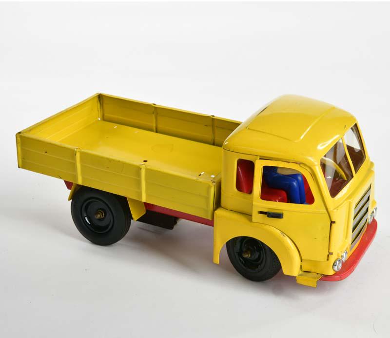 CIJ, Lieferwagen (1 of 3)