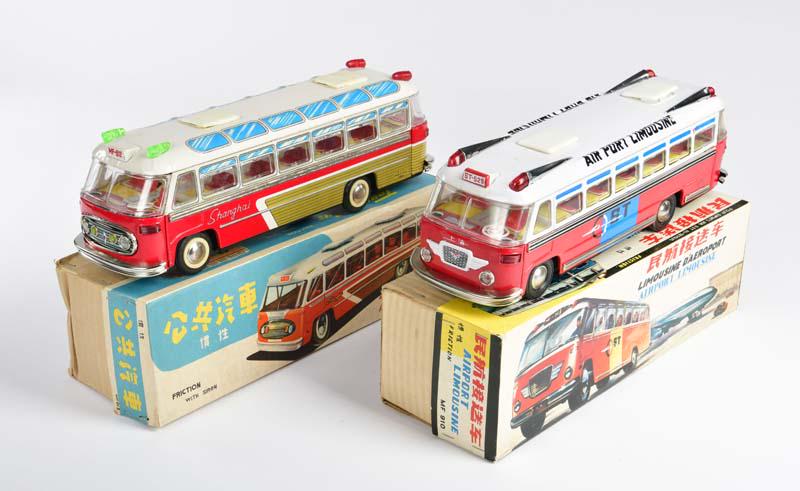 Touring Bus MF 812 + Limousine MF 910 (1 of 2)