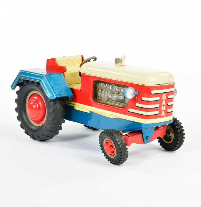 Gama, Traktor (1 of 2)