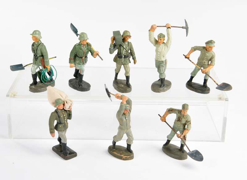 Lineol/Elastolin, 8 Soldaten im Dienst (1 of 1)