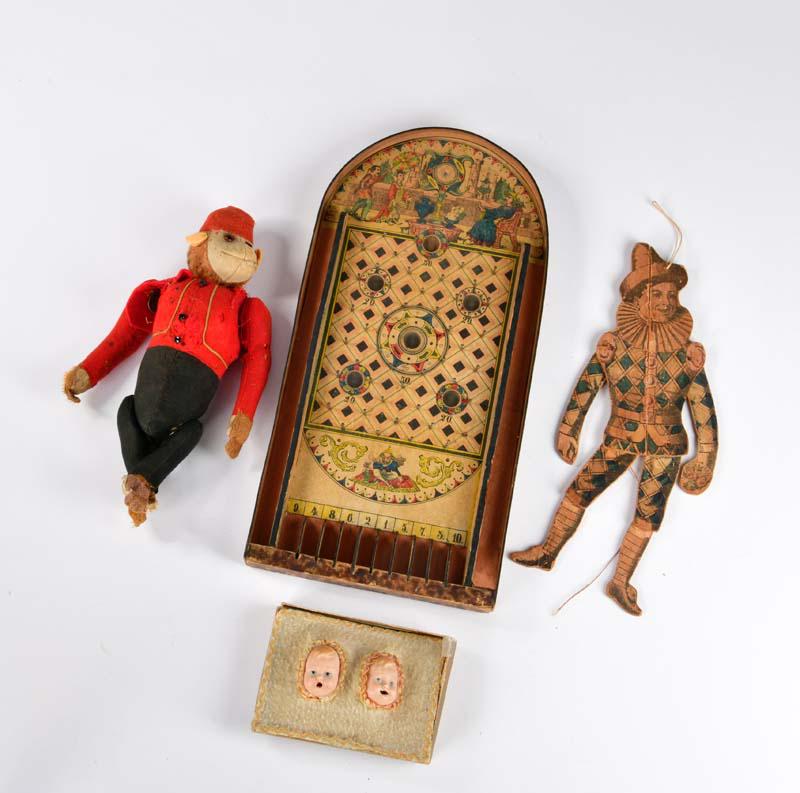 Konvolut Holzspielzeug: Bundle of wood toys, Germany pw, mostly 1900, part. traces of age, please inspect