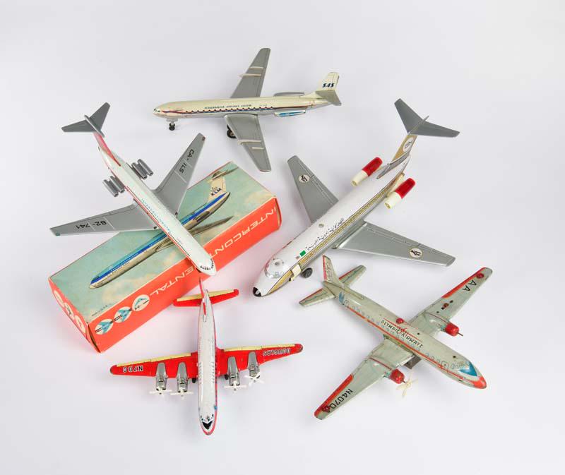 TN, VEB u.a., 5 Flugzeuge (1 of 1)