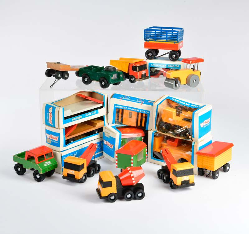Steiff, Konvolut Fahrzeuge, Anhanger u.a. (1 of 1)