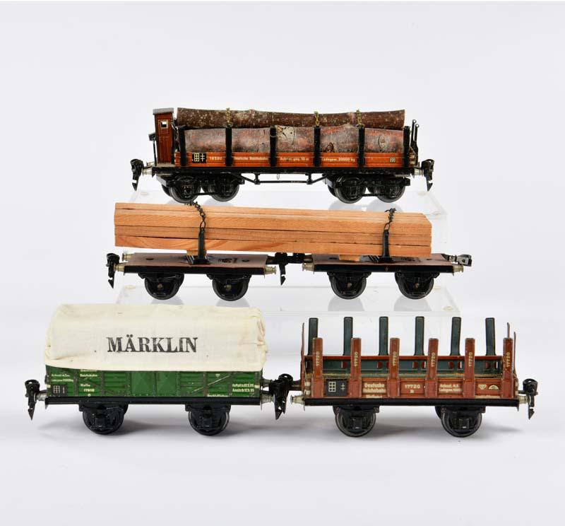 Marklin, 4 Guter + Langholzwagen (1 of 1)