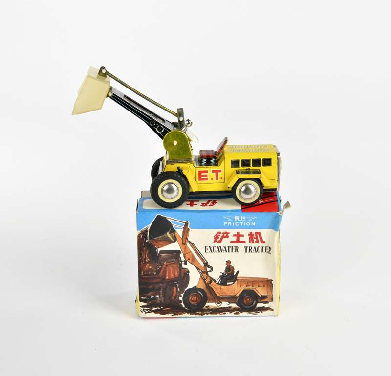 Excavator Tractor MF 194 (1 of 3)