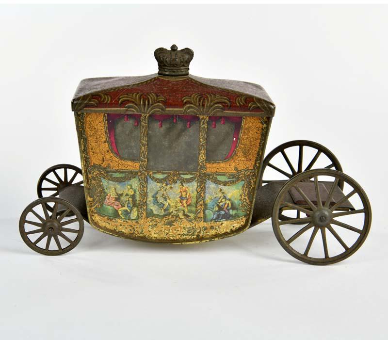 W & R Jacobs & Co., Biscuit Dose Konigskutsche (1 of 4)