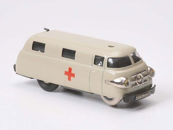 Schuco: Schuco Varianto Ambulance, US Zone Germany, 11 cm, tin, windup ok, minimal paintdamage at the bottom, otherwise C 1 Beschreibung: Schuco, Varianto Sani, US Zone Germany, 11cm, Blech, Uhrwerk ok, min.