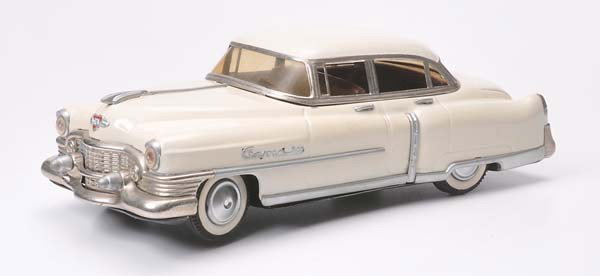 Gama: Gama, Cadillac, W.-Germany, tin, friction ok-little hard-steering-, minimal paint damage, condition 1-2 Beschreibung: Gama, Cadillac, 30 cm, W.-Germany, Blech, Friktion ok-leicht schwergängig-, m