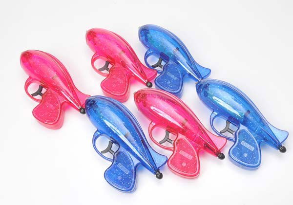 Ideal: Ideal, 6 water Pistols, W.-Germany, plastic storage ware from the eighties, condition 1 Beschreibung: Ideal, 6 Wasserpistolen mit Marsmännchen, je 16 cm, W.-Germany, Kunststoff, Lagerware 80er Ja