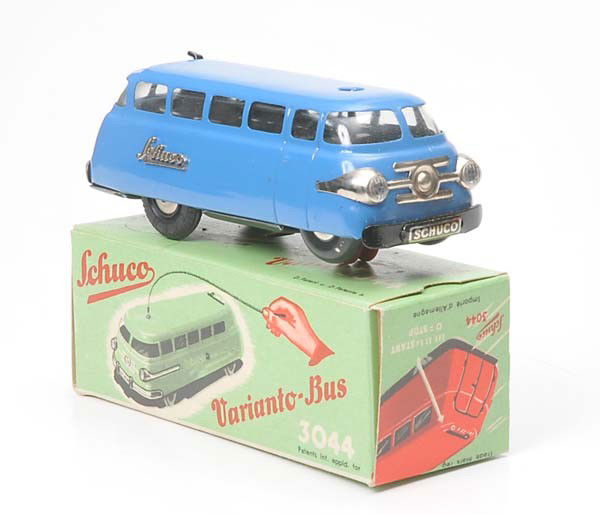 Schuco: Schuco, Varianto Bus 3044, W.-Germany, tin, windup ok, original box condition 1, condition 1 Beschreibung: Schuco, Varianto Bus 3044, 11 cm, W.-Germany, Blech, Uhrwerk ok, Okt Z 1, Z 1, (1593)