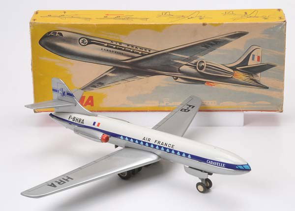 Gama: Gama, Plane "Caravelle", W.-Germany, tin, friction hard-steering, original box condition 2-, condition 2+ Beschreibung: Gama, Flugzeug "Caravelle", 40 cm, W.-Germany, Blech, Friktion schwergängig