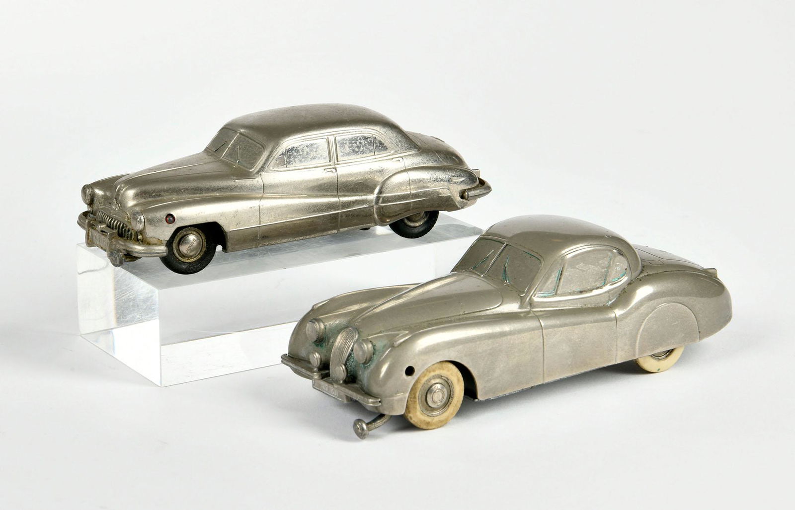 Prameta, Buick + Jaguar (1 of 3)