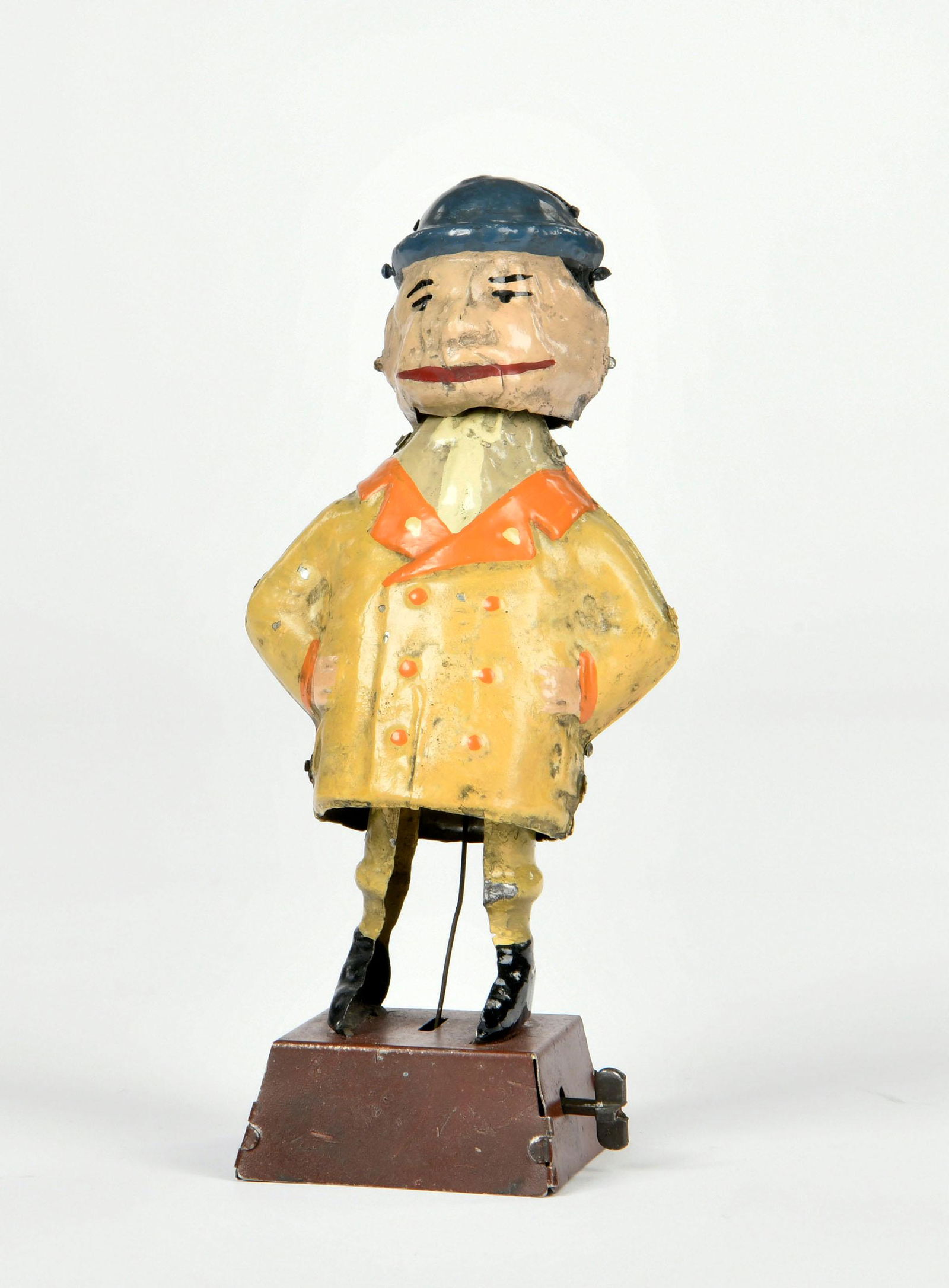 Fischer, Gentleman auf Podest (1 of 2)