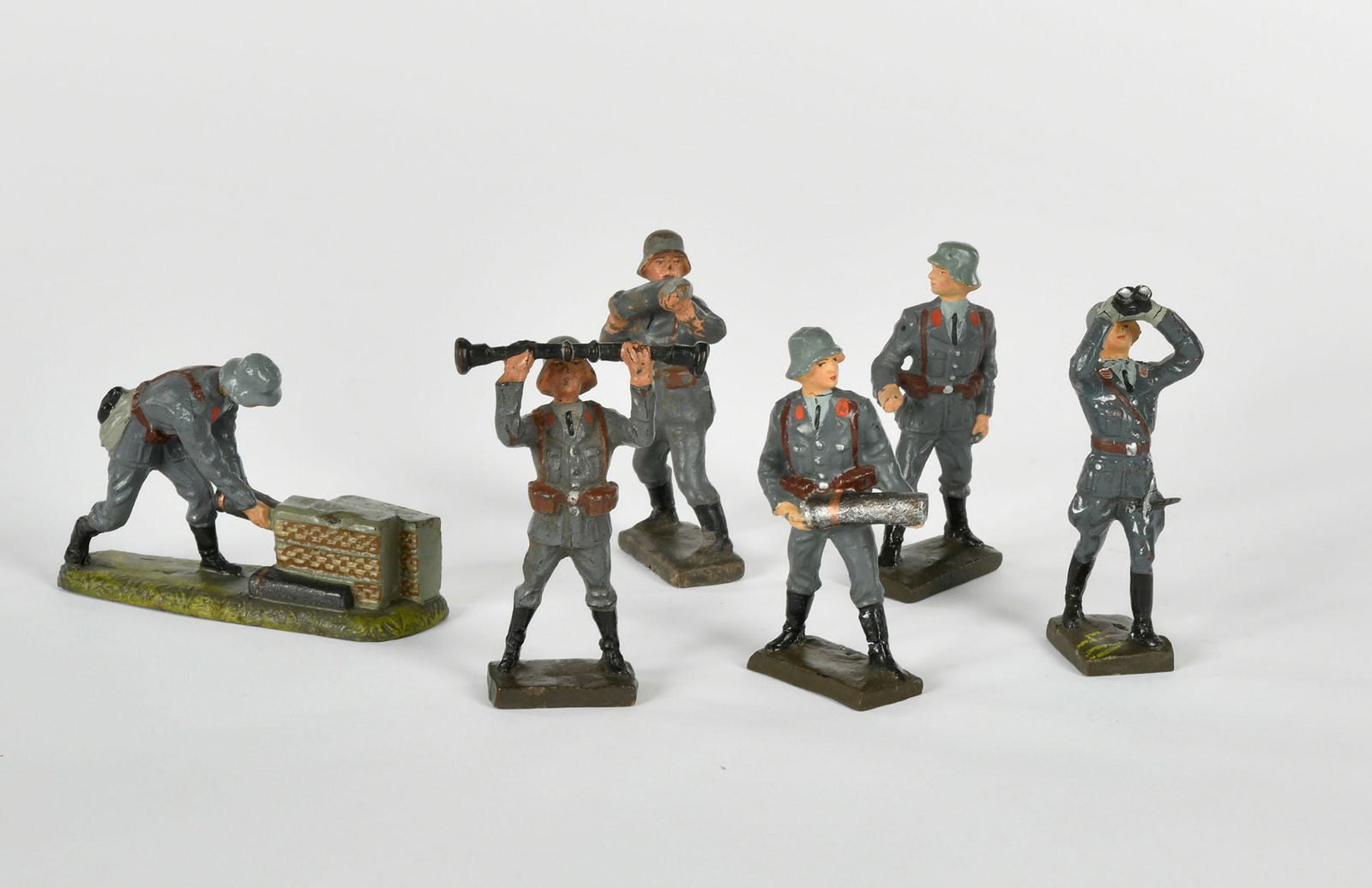 Lineol, 6 Flak Soldaten (1 of 1)