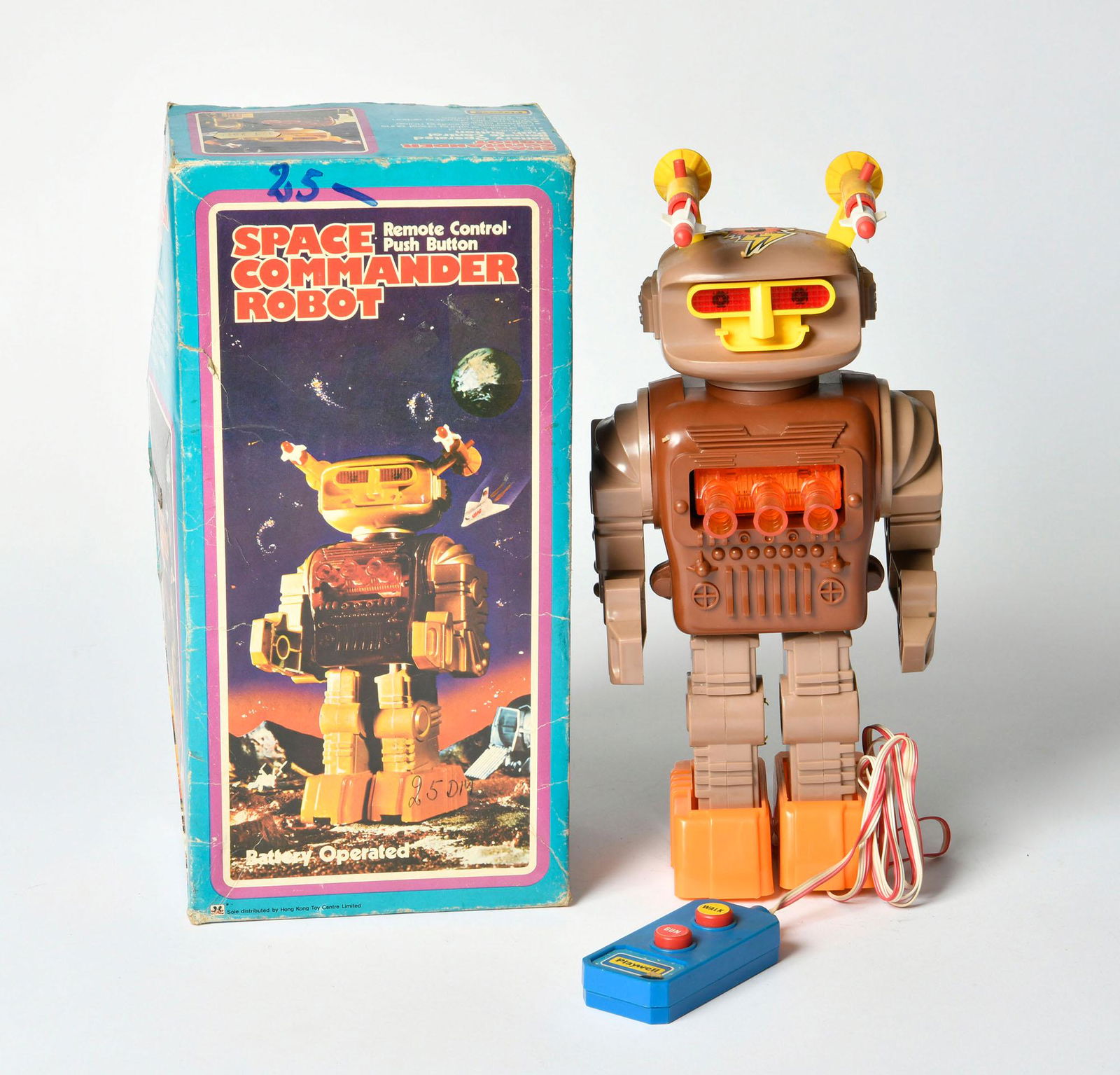 Playwell, Space Commander Robot (1 of 3)