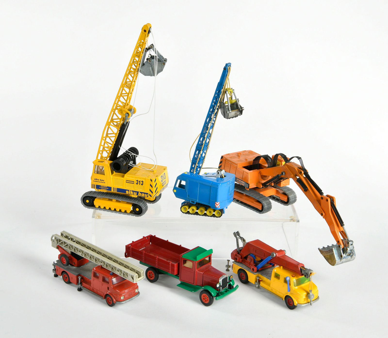 Siku, 3 Bagger, LKW, Feuerwehr + Kranwagen (1 of 1)