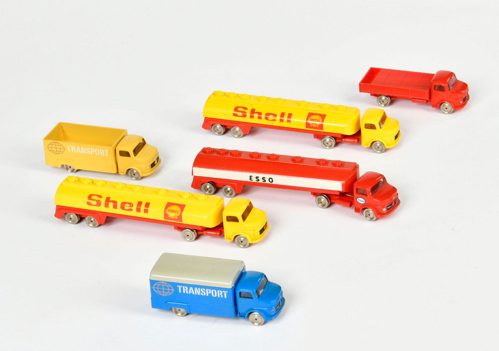 Lego, 3 Tanklaster + 3 Lieferwagen: Lego, 3 Tanklaster + 3 Lieferwagen, Denmark, 1:90, Kst, teilw. LM, bitte besichtigen