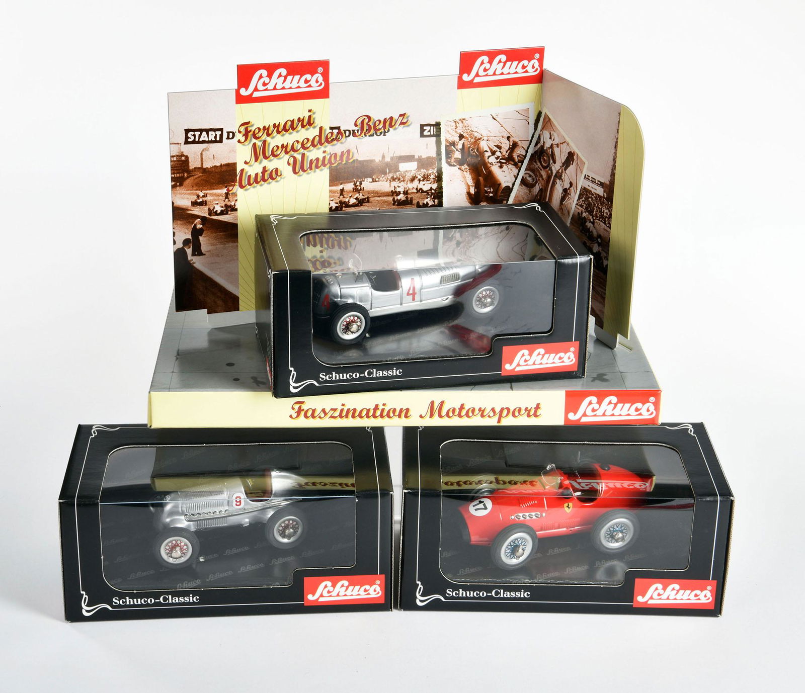 Schuco, Display + 3 Fahrzeuge (1 of 1)