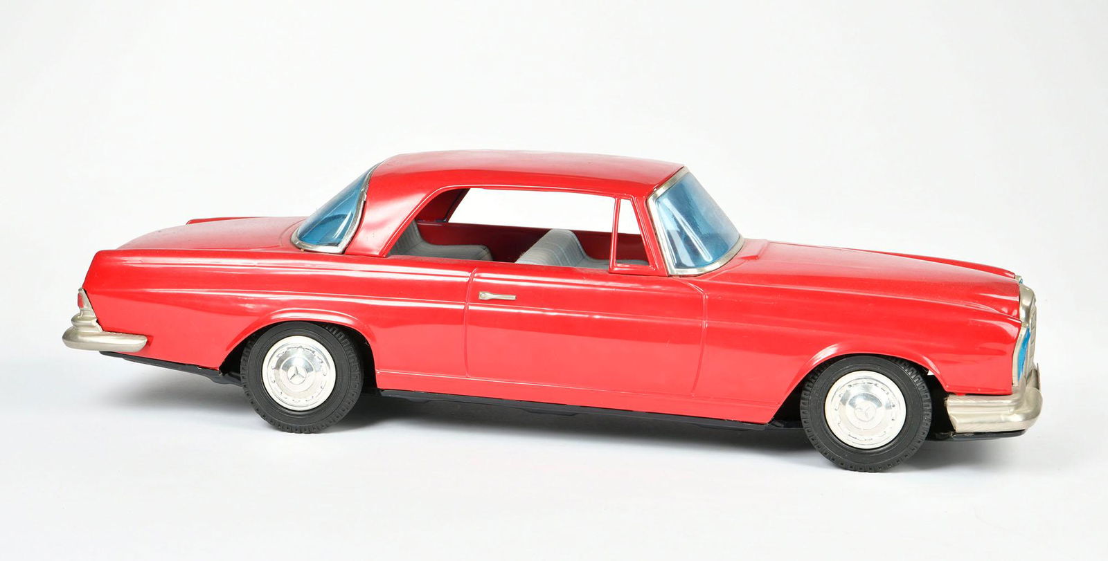 Ichiko, Mercedes (1 of 1)