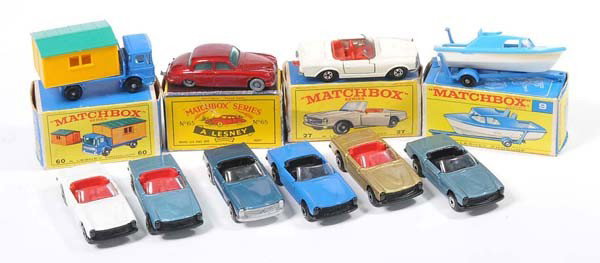 Matchbox: English: Matchbox, 7 Mercedes SL, Jaguar, Boat, Truck, 4x England, original box condition 1 - condition 3+, condition 1 - condition 3+ Deutsch: Matchbox, 7 Mercedes SL, Jaguar, Boot, LKW, 4x England, 
