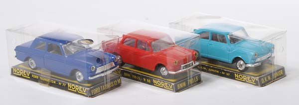 Norev: English: Norev, BMW 700, Taunus 12m, DKW Junior, 1:43, France, plastic, original box condition 1, condition 1 Deutsch: Norev, BMW 700, Taunus 12m, DKW Junior, 1:43, France, Kunststoff, Okt Z 1, Z 1 (9