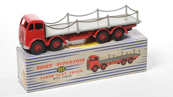 Dinky Toys: English: Dinky Toys, Foden Flat Truck, England, diecast, minimal paint damage due to storage, original box condition 1, condition 1- Deutsch: Dinky Toys, Foden Flat Truck, 18 cm, England, Druckguss, m