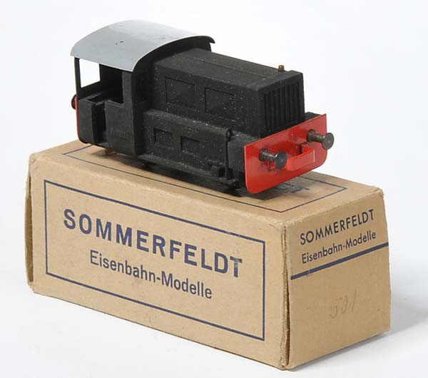 Sommerfeldt: English: Sommerfeldt, Engine, W.-Germany, gauge H0, diecast, roof: minimal paint damage, original box condition 1-, condition 1- Deutsch: Sommerfeldt, Lok, W.-Germany, Spur H0, Druckguss, Dach: min. L