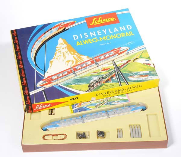 Schuco: English: Schuco, Monorail 6333, W.-Germany, drive not checked, original box condition 1, 8 big stakes missing, otherwise perfect condition Deutsch: Schuco, Monorail 6333, W.-Germany, Box 37x48 cm, Ant
