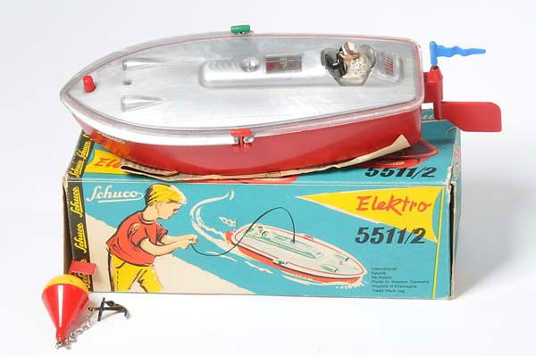 Schuco: English: Schuco, Electric Boat 5511/2, W.-Germany, plastic, battery drive not checked, original box condition 1-2, condition 2+ Deutsch: Schuco, Elektro Boot 5511/2, W.-Germany, 22 cm, Kunststoff, Ele