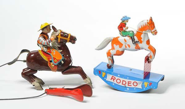 Joustra: English: Joustra u.a., 2 Cowboys, Japan/ France, tin, drive ok, condition 1 / 2 Deutsch: Joustra u.a., 2 Cowboys, 14/16 cm, Japan/ France, Blech, Antrieb ok, Z 1 / Z 2 (951)