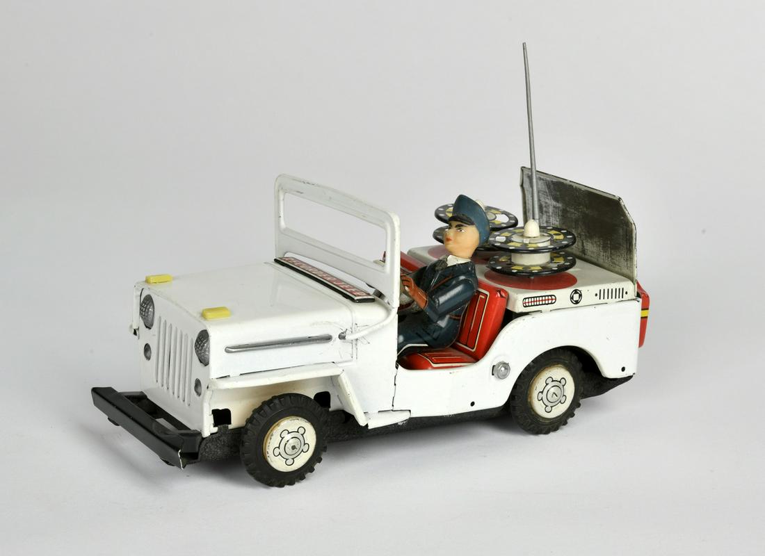 Recorder Jeep MF 831 (1 of 3)