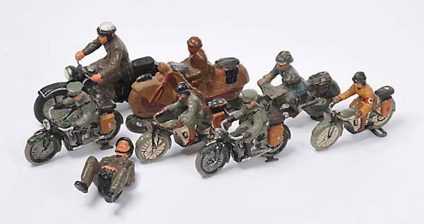 Lineol: English: Lineol a.o., 7 Motorcycles out of composite, 2 damaged, otherwise good Deutsch: Lineol u.a., 7 Masse Motorräder, 2 beschädigt, sonst gut, (3491)