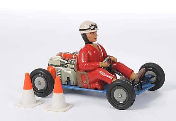 Schuco: English: Schuco, Kart, W.-Germany, tin, paint damage on bottom, condition 2 Deutsch: Schuco, GoKart, W.-Germany, 15 cm, Blech, Lackmängel am Boden, Z 2, (3496)
