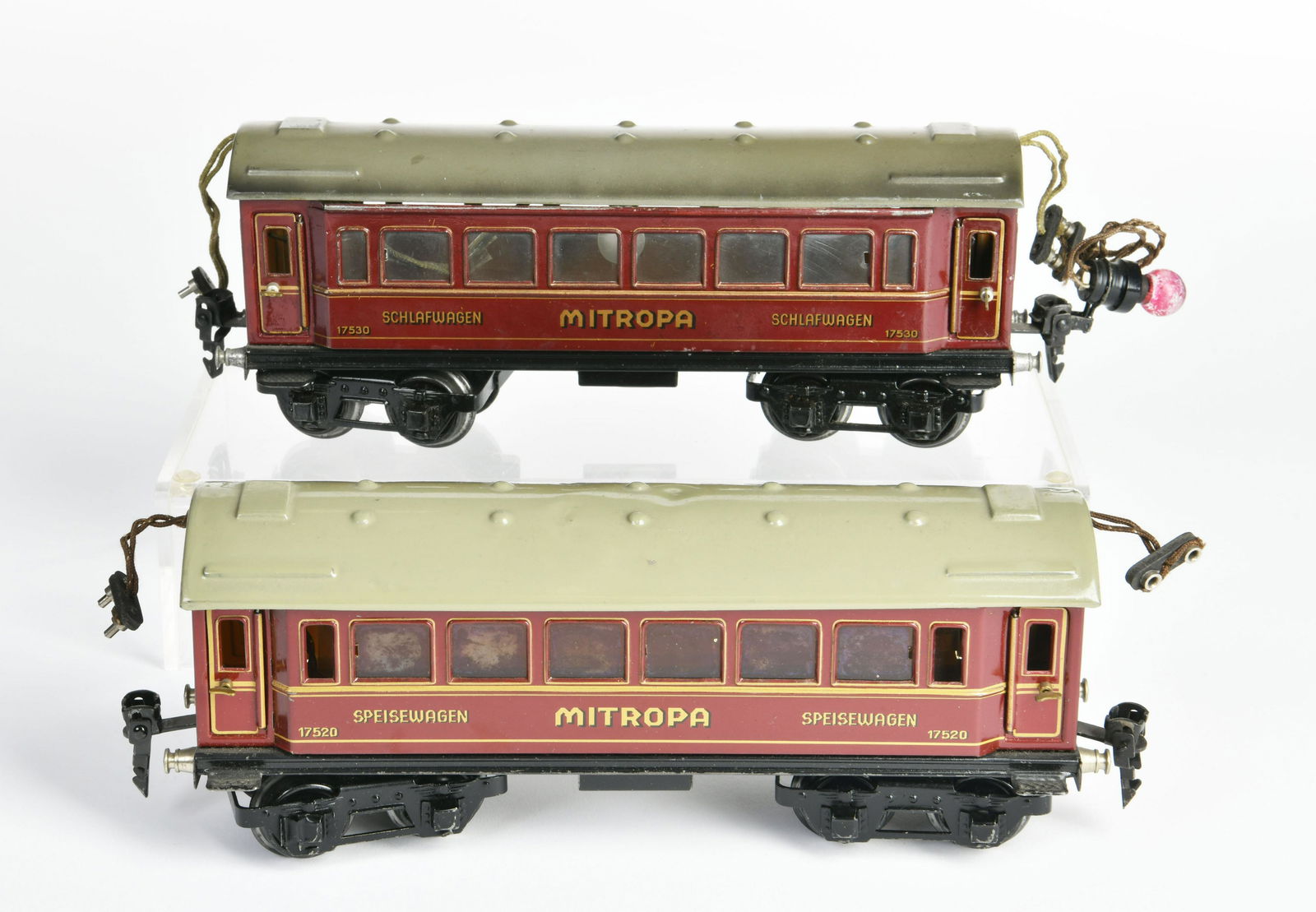 Marklin, Mitropa Schlafwagen 1753 & Speisewagen 1752 (1 of 2)