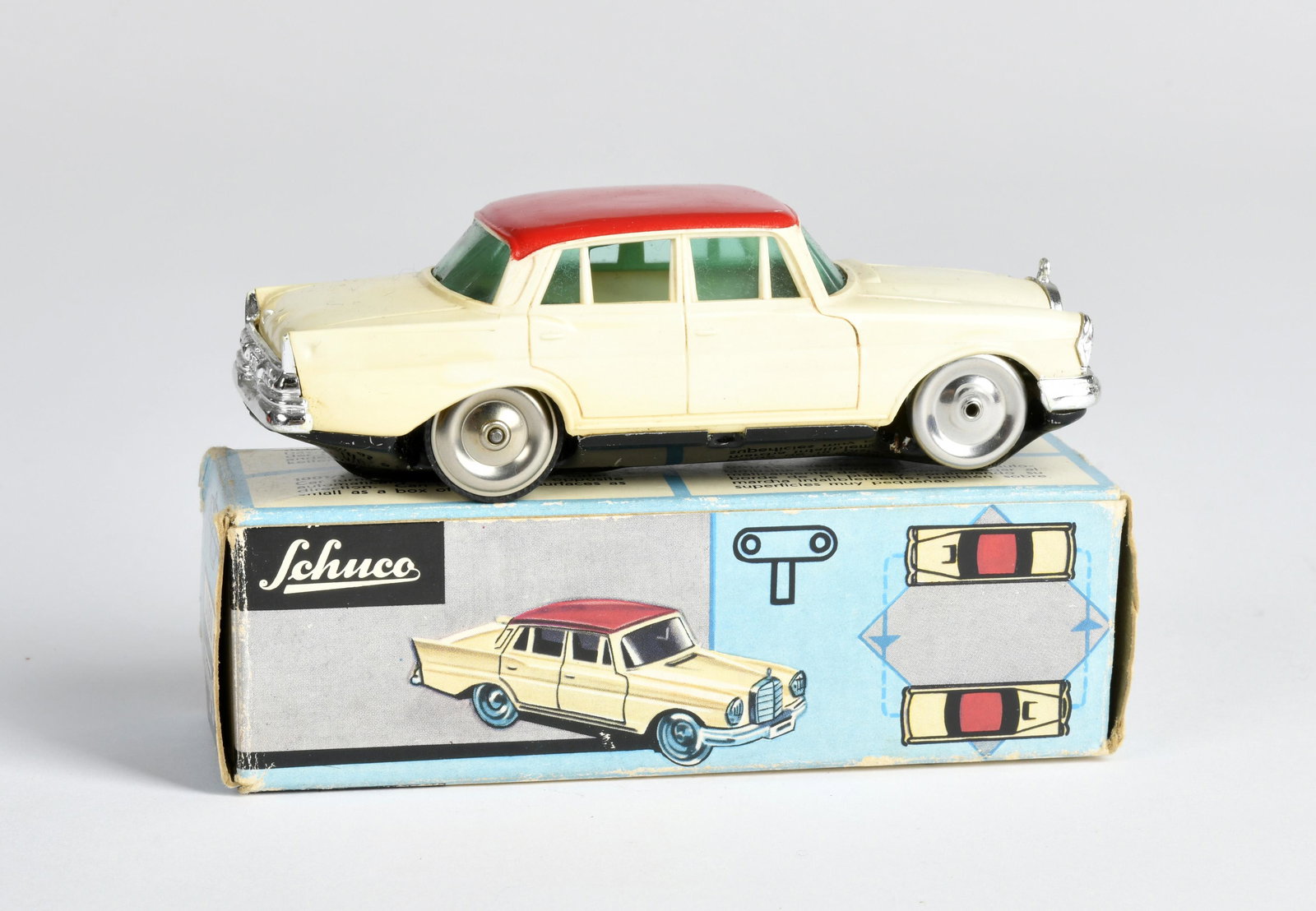 Schuco, Mirako Car Mercedes 1001/1 (1 of 3)