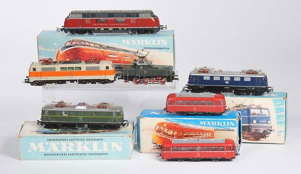 Marklin: English: 5x Maerklin, 1x Roco: 5 Locos + Rail Bus, gauge H0, W.-Germany, original box condition 2-3, Z 2/Z 3 Deutsch: 5x Märklin, 1x Roco: 5 Loks + Schienenbus, H0, W.-Germany, Okt Z 2-, Z 2/3, (2645