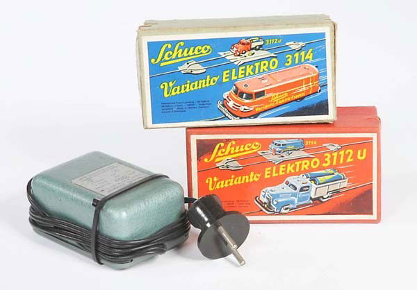 Schuco: English: Schuco, 2 Varianto Empty Boxes + Transformator, condition 1-2 Deutsch: Schuco, 2 Varianto Leerkartons + Trafo, Z 1-2, (1593)